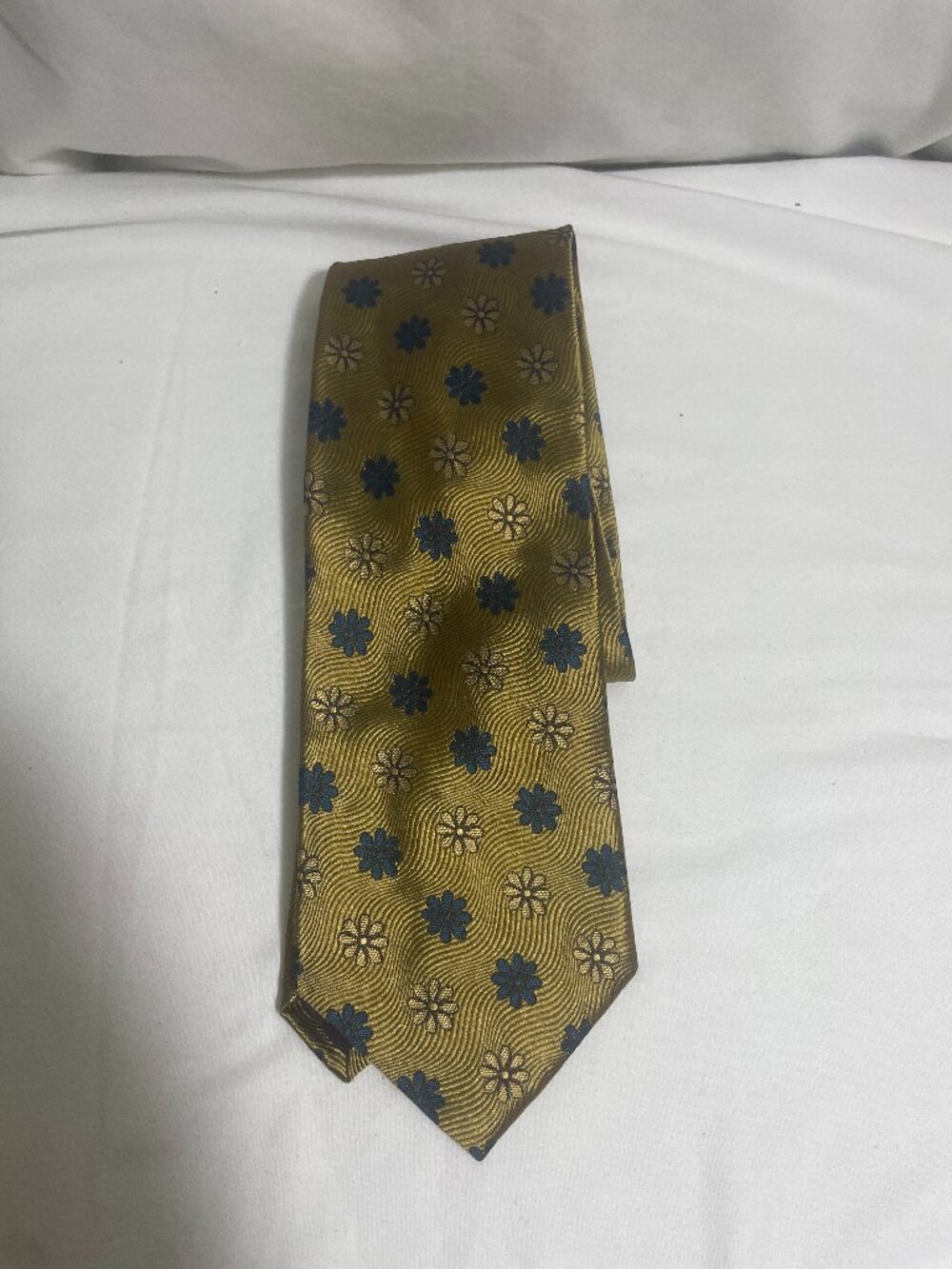 Structure Men’s Gold Blue Floral Pattern Necktie Made in USA